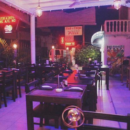 Oasis Skybeach Hostel - Negombo Eksteriør billede